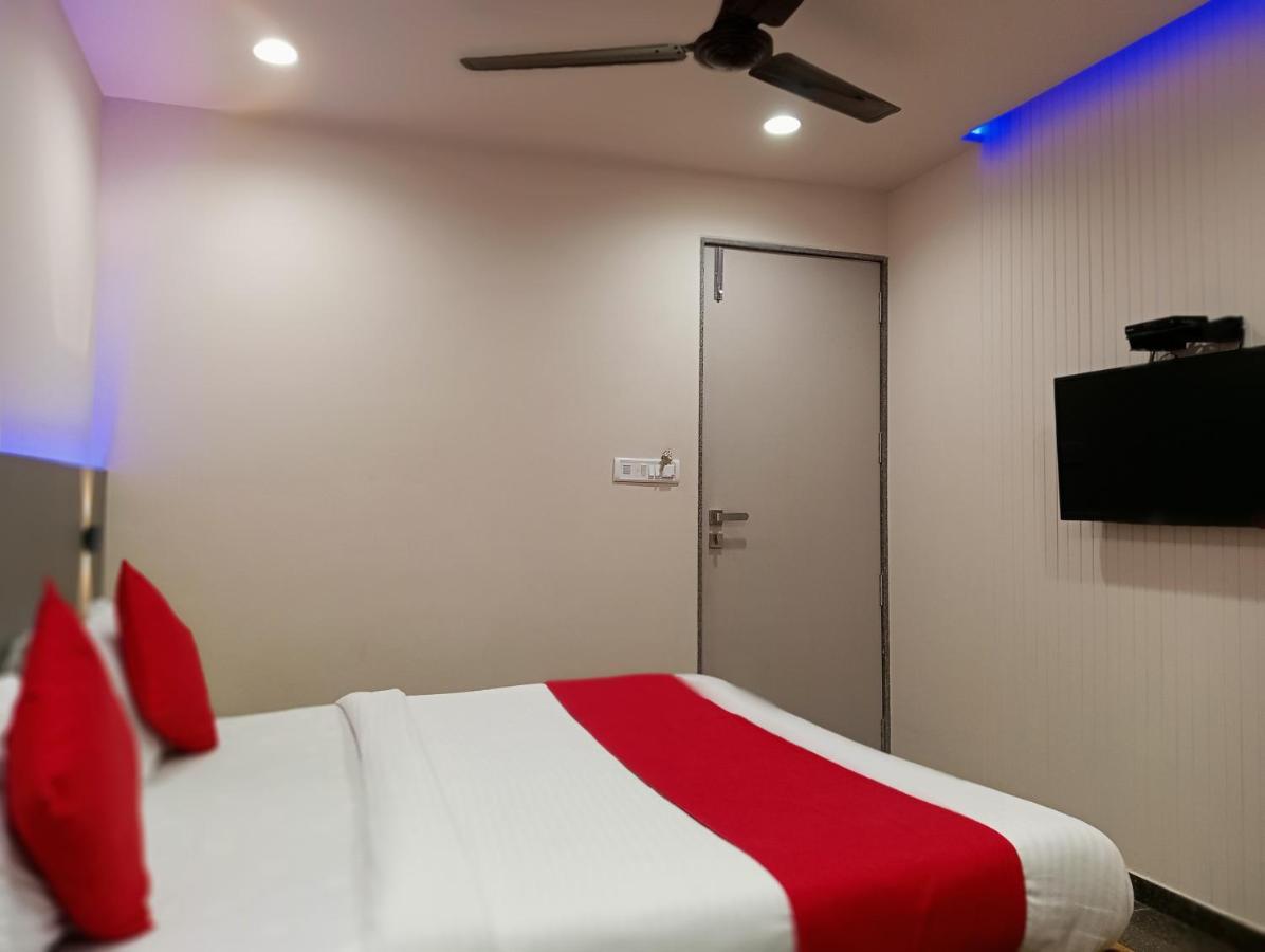 Hotel Royal Rituals Vesu Surat Exterior photo