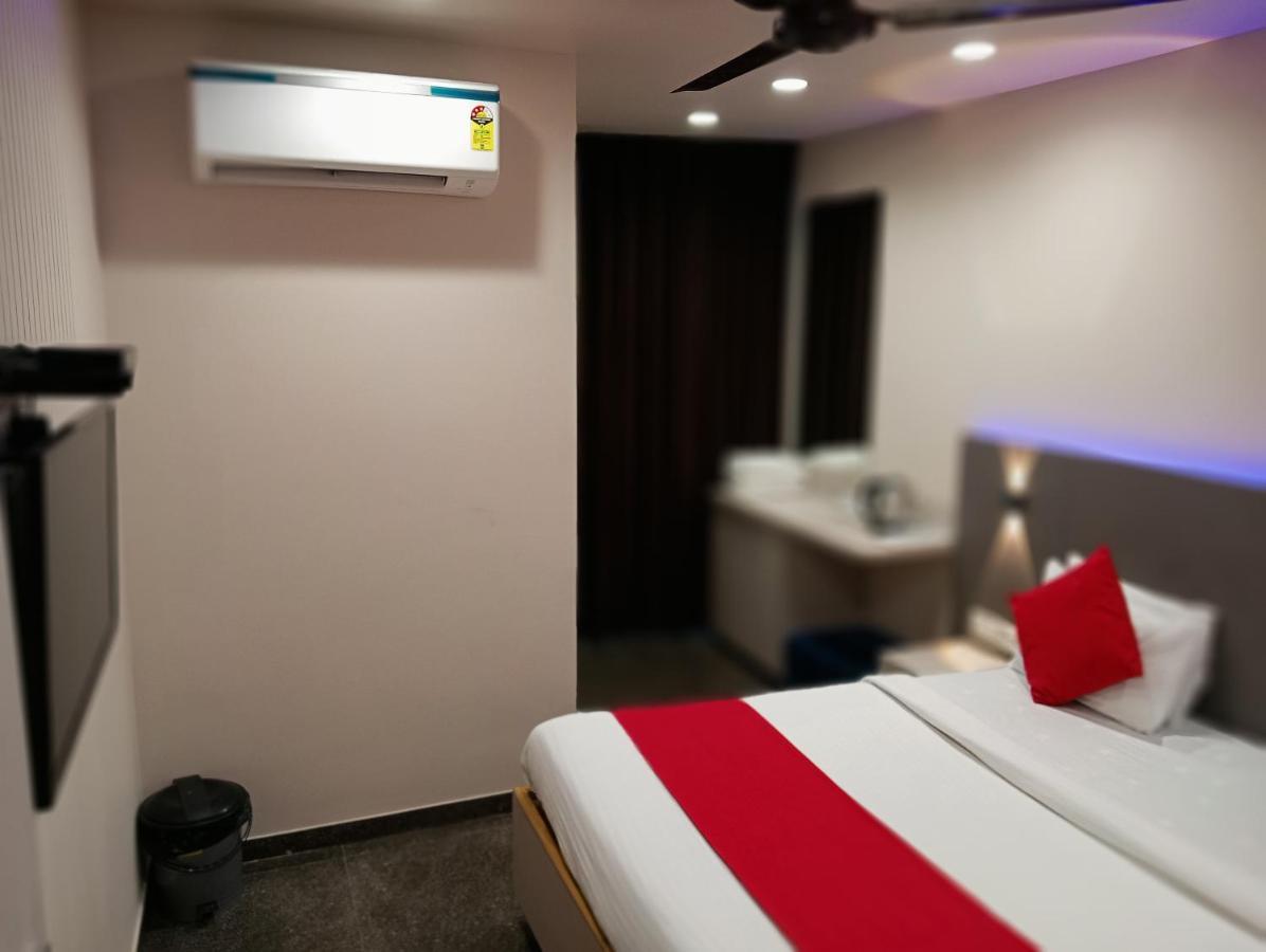 Hotel Royal Rituals Vesu Surat Exterior photo