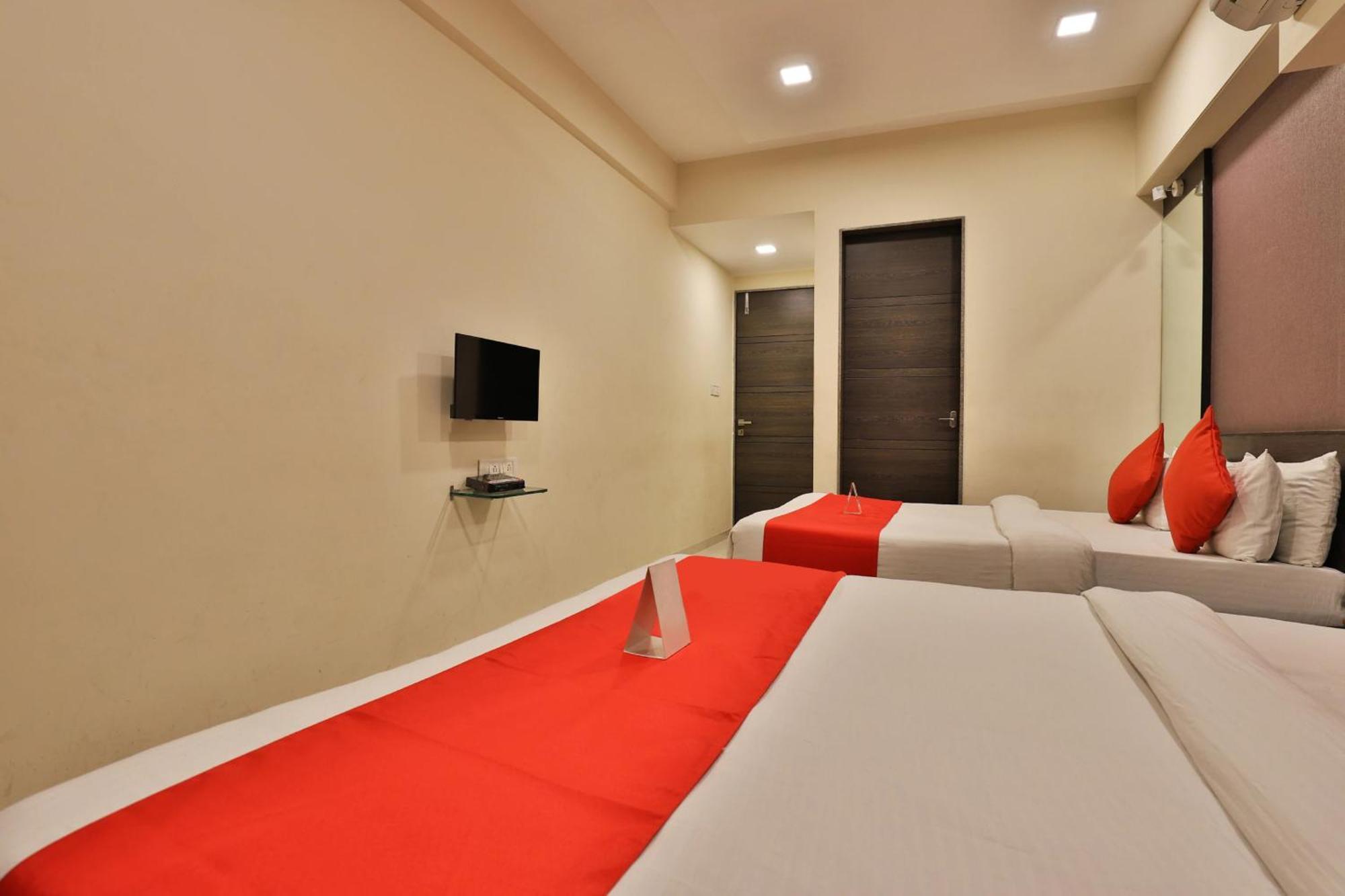 Hotel Royal Rituals Vesu Surat Exterior photo